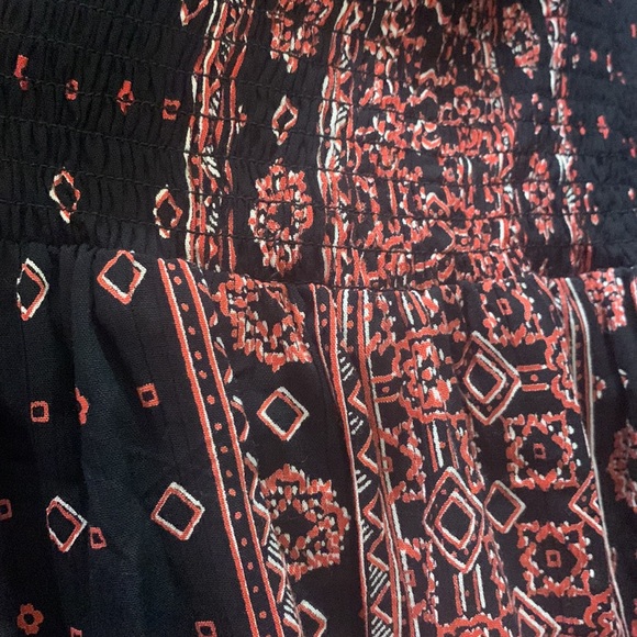 Angie Black Red White Long Sleeve Blouse Keyhole Surprise Medium - Picture 5 of 6